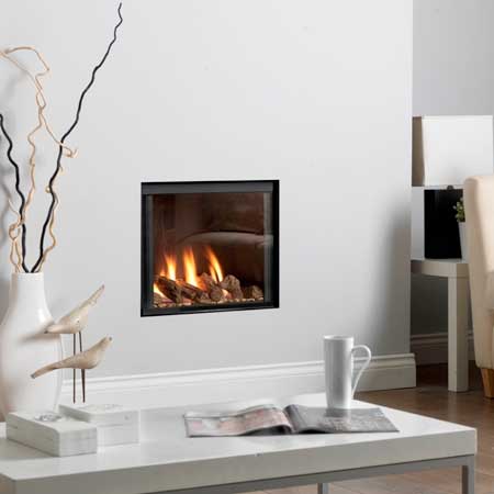 The Paragon P4 series is a modern gas fire that can be installed in three different ways. This fire redefines the rules in terms of what can be used in a fireplace. Versatile and stunning to behold.

