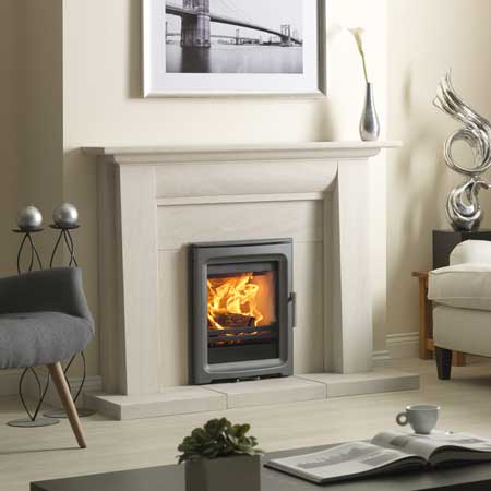 Clean aesthetic design that enables the stove to blend seamlessly with traditional or modern room and fireplace designs.

